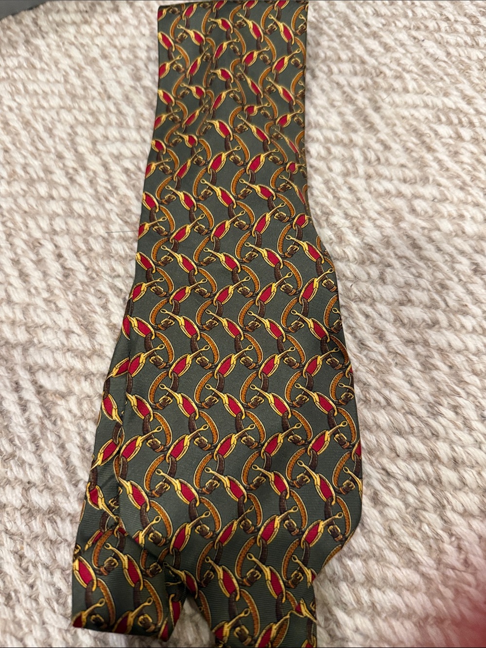 Olive Men's Tie with Red and Gold Chain Pattern